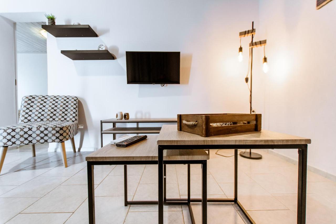 Koulouris Apartments & Studios カリヴェス エクステリア 写真
