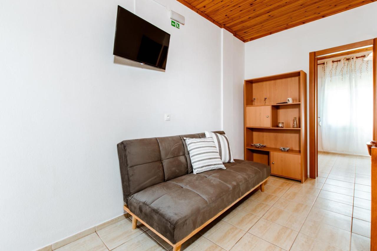 Koulouris Apartments & Studios カリヴェス エクステリア 写真